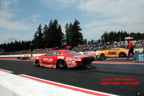 Jerry Tucker (near lane) vs Jeg Coughlin Jr. (far 
lane)